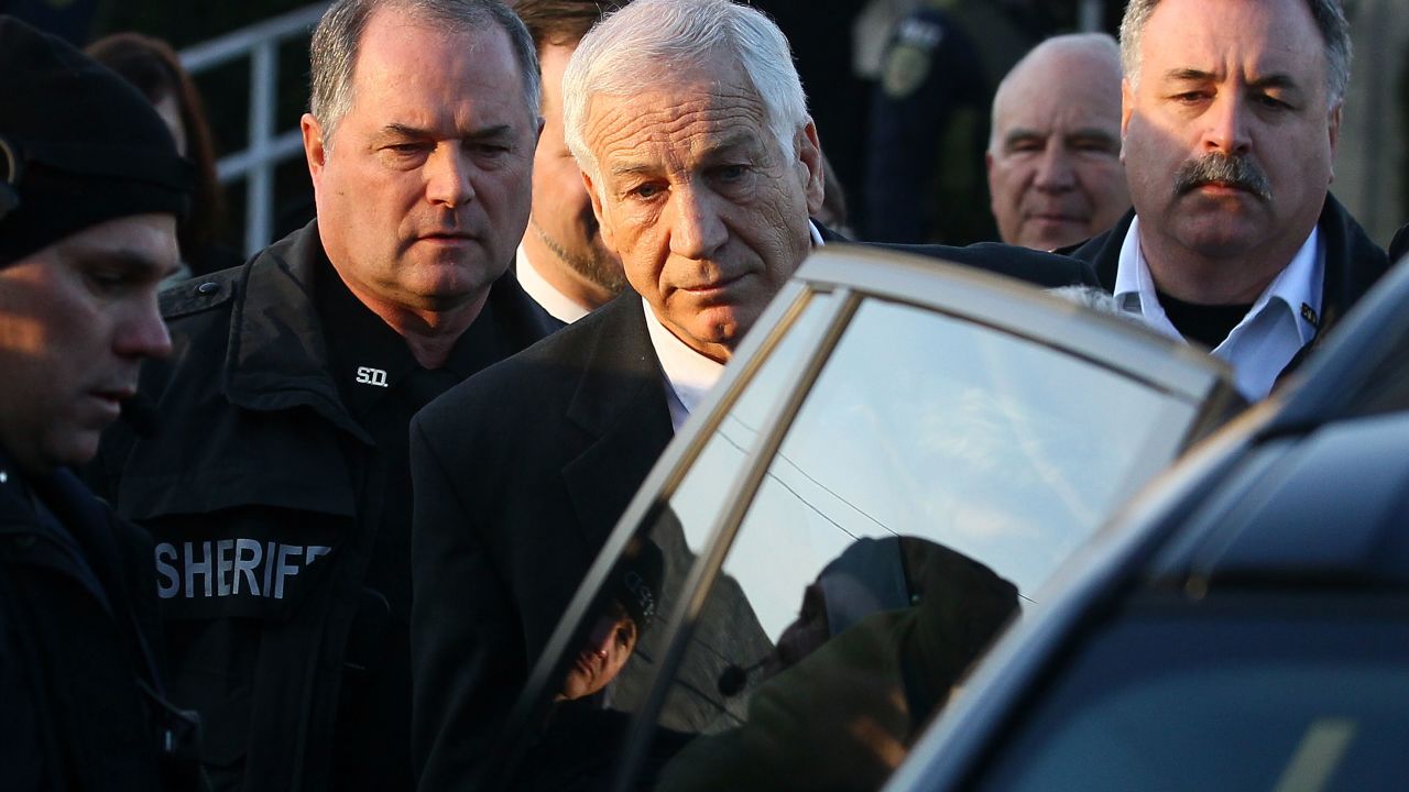 Jerry Sandusky, the former Penn State assistant football coach accused of sexually abusing  boys, is asking the judge to grant visitation with his grandchildren.