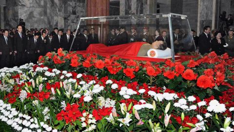 The body of Kim Jong Il lies in state in a glass coffin in Pyongyang on December 20, 2011. 