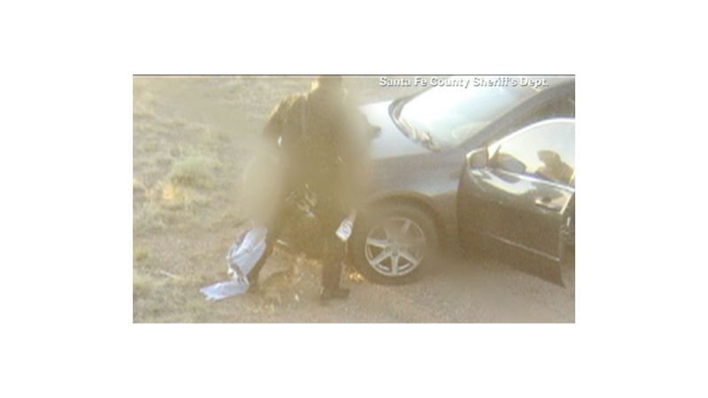 800px x 450px - 2011: Cop caught having sex on car hood | CNN