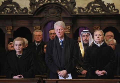 Fmr. U.S. President Clinton and his wife Hillary,  pictured alongside Fmr. U.S. Secretary of State Madeline Albright who was born in Prague. 