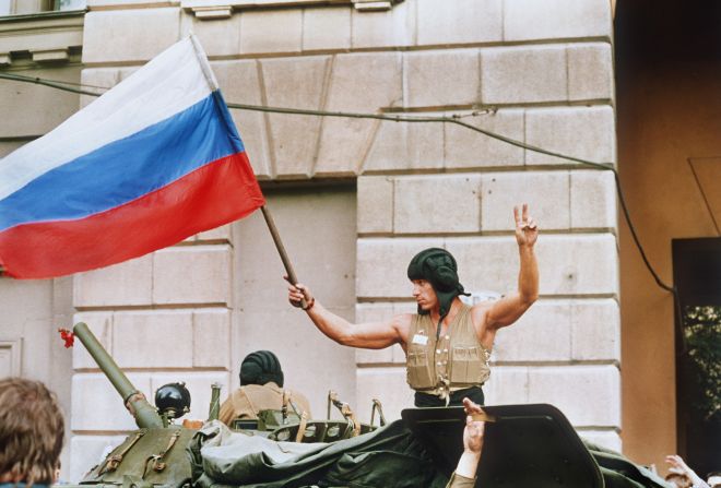 August 1991: The coup collapses under public pressure and army insurrection. The Russian flag is flown over the Kremlin and Gorbachev quits his Communist Party role. 