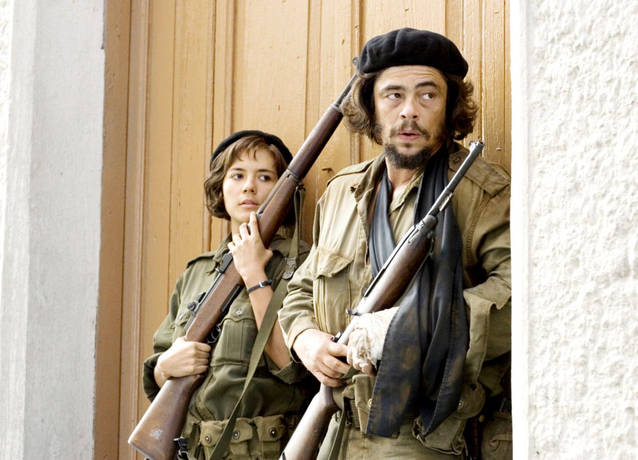 Benicio del Toro portrayed Cuban revolutionary Che Guevara in the two-part biopic "Che." He went on to win the best actor award at the Cannes Film Festival in 2008.