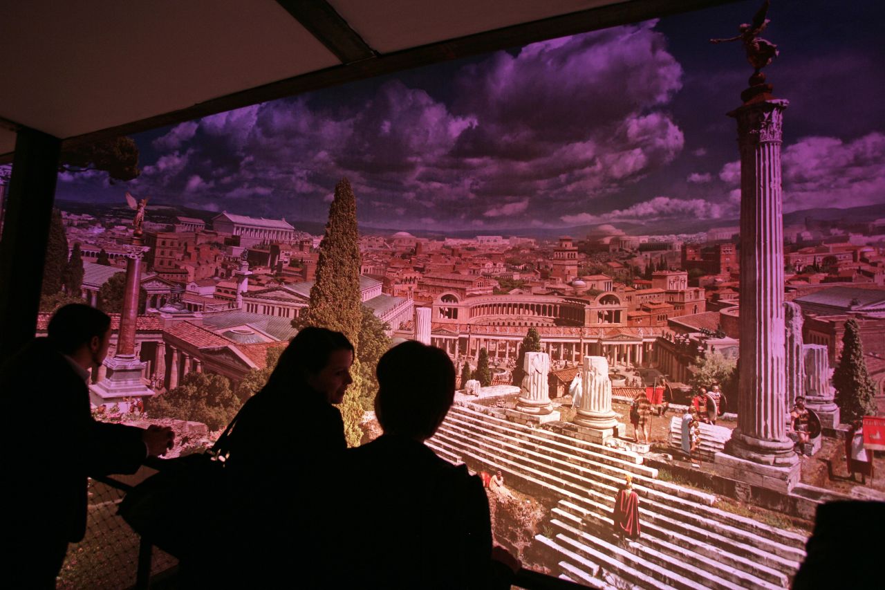 The finished panorama is enhanced with lighting and music effects, allowing visitors to view the city at different times of day.