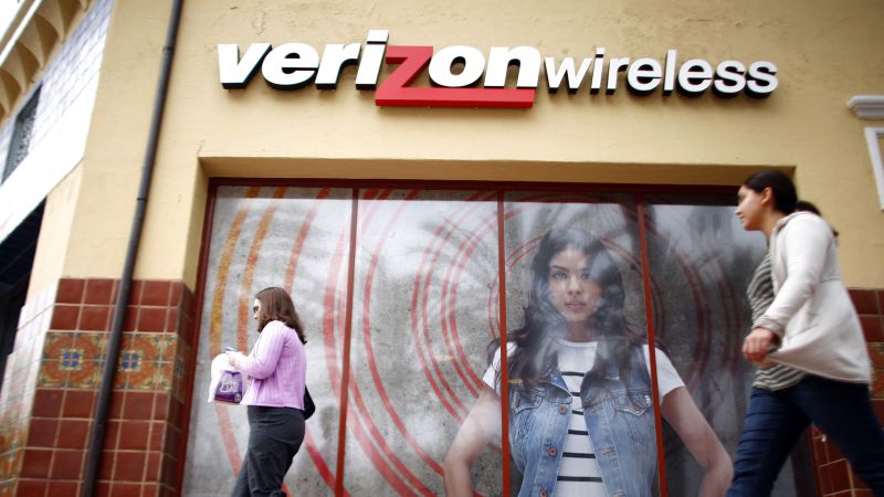 NextImg:Thousands petition Verizon to nix wireless contracts | CNN Business