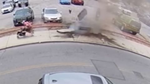 111949-manhole-explosion-cl-00-00-08-16-still002.jpg