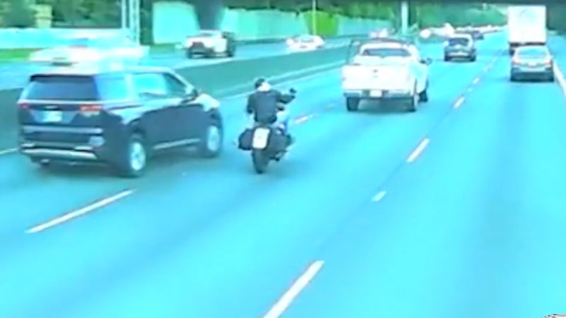 https://media.cnn.com/api/v1/images/stellar/prod/112106-or-roadrage-cl-00-00-14-17-still001.jpg?c=16x9&q=w_800,c_fill