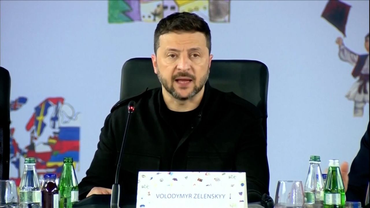 112247-zelenskyputin-tooafraid-00-00-02-16-still001.jpg