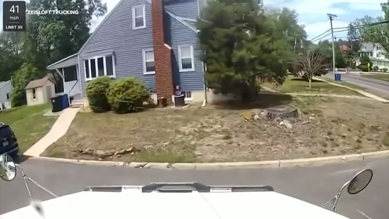 112323_DumpTruckNJ thumb.jpg