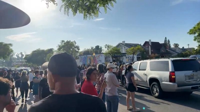 https://media.cnn.com/api/v1/images/stellar/prod/112497-sandiegoiceraid-00-01-25-03-still001.jpg?c=16x9&q=w_800,c_fill