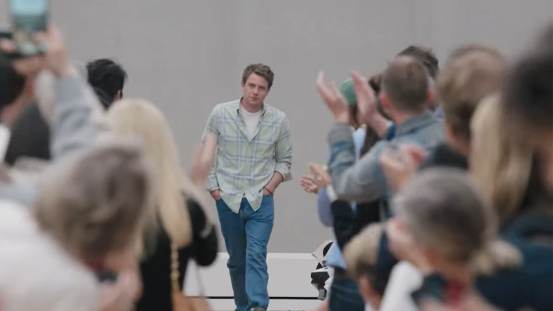 https://media.cnn.com/api/v1/images/stellar/prod/112835-dior-2026-show-horizontal-thumb.png?c=16x9&q=w_800,c_fill