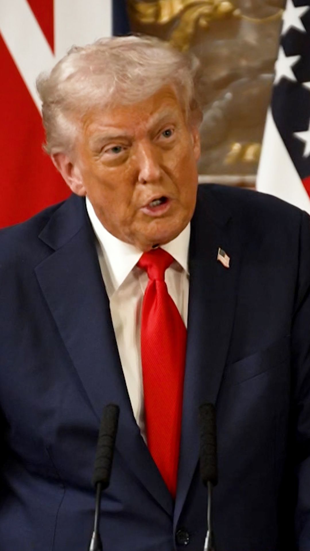 114042_Trump_UK PM_Presser clean thumb.jpg
