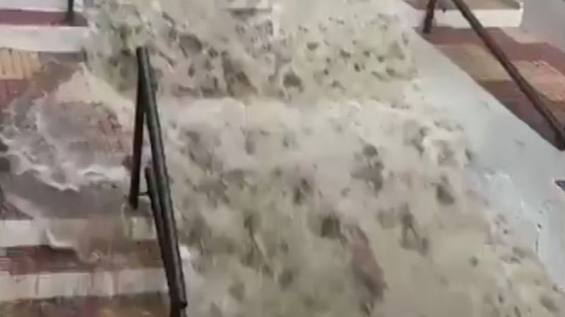https://media.cnn.com/api/v1/images/stellar/prod/114237-floodingspain-thumb.jpg?c=16x9&q=w_800,c_fill