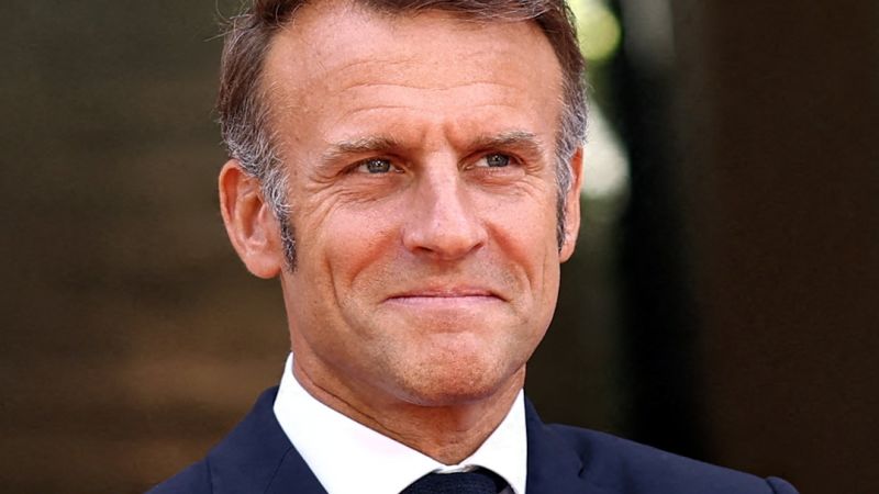 https://media.cnn.com/api/v1/images/stellar/prod/114370-macronwal.jpg?c=16x9&q=w_800,c_fill