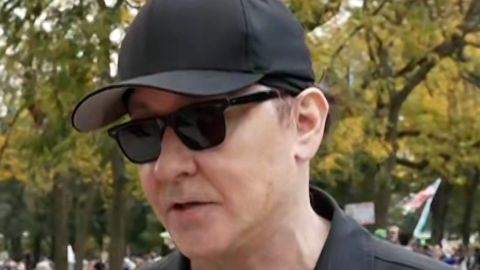 114623_cusack intv vert thumb .jpg