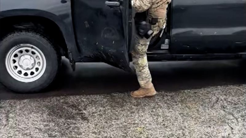 https://media.cnn.com/api/v1/images/stellar/prod/114658-ice-pepper-ball-gun-vert-thumb-cln.jpg?c=16x9&q=w_800,c_fill