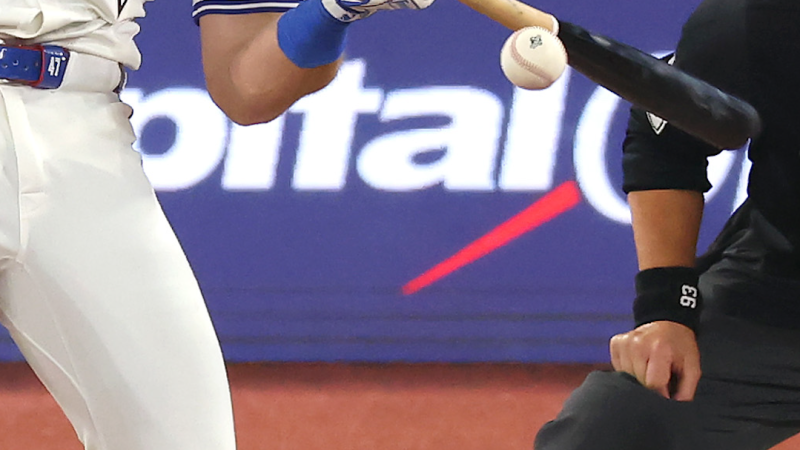 Blue Jays power past Dodgers in Game 1 of the World Series