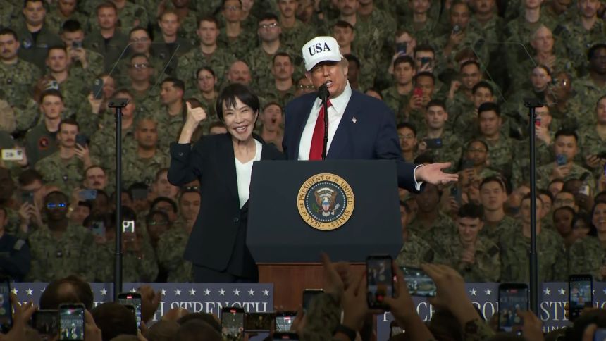 114808_Trump praises Japan PM raw digvid V1.jpg