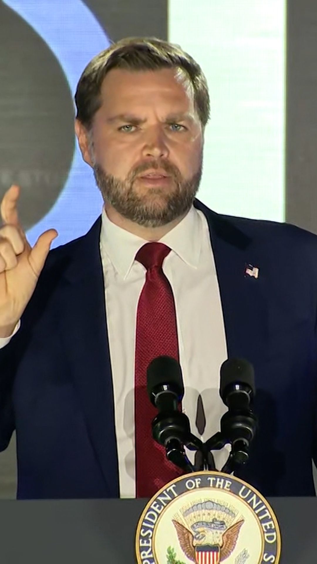 114872_jd vance qna_vrtc_clean.00_00_27_01.Still001.jpg