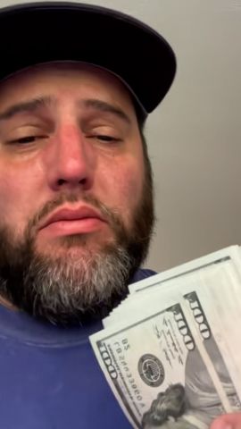 115025FoodPantryDadPittsburgh THUMB Clean.jpg