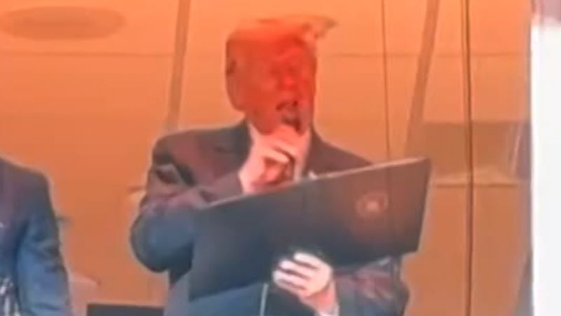 
                            Trump met with loud boos as he swore in members of military | CNN Politics