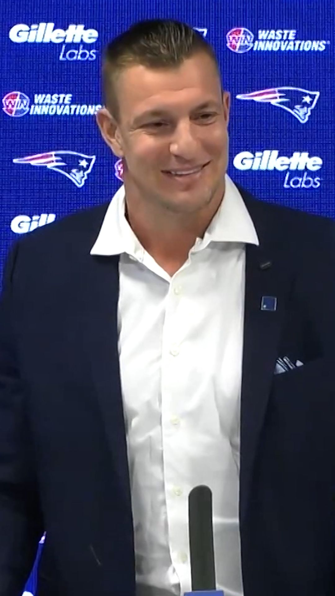 115176_GronkPatriots_clean thumbnail.jpg