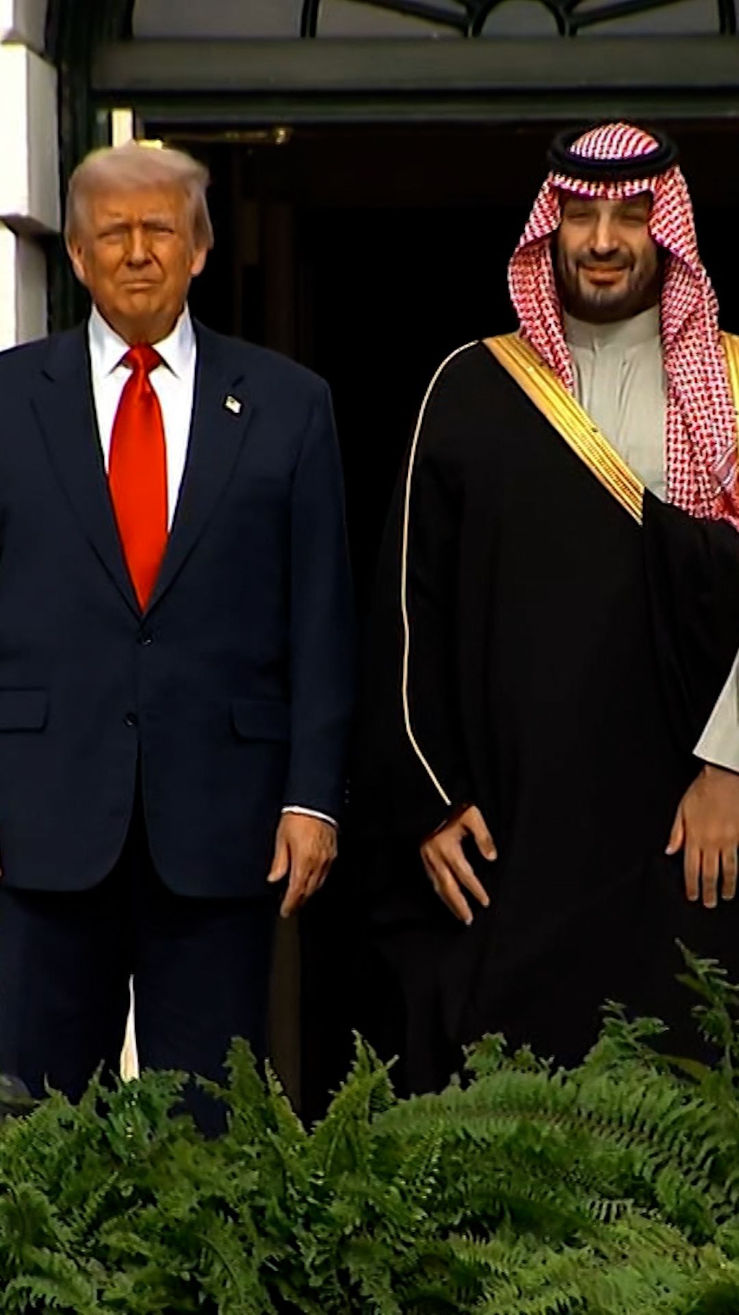 115277_Trump MBS Arrival_THUMB clean0.jpg