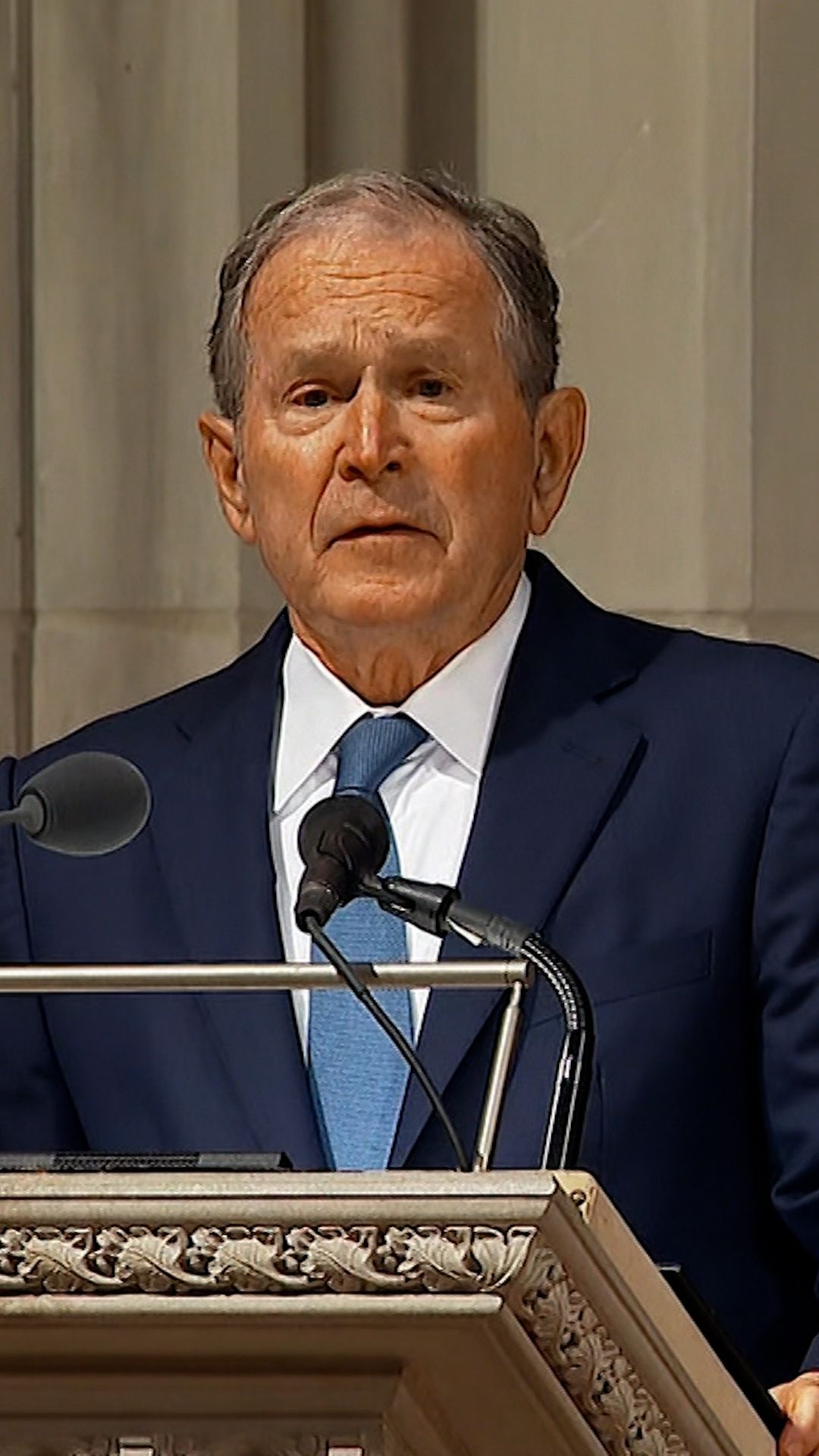 115339_BushCheneyVP_THUMB clean0.jpg