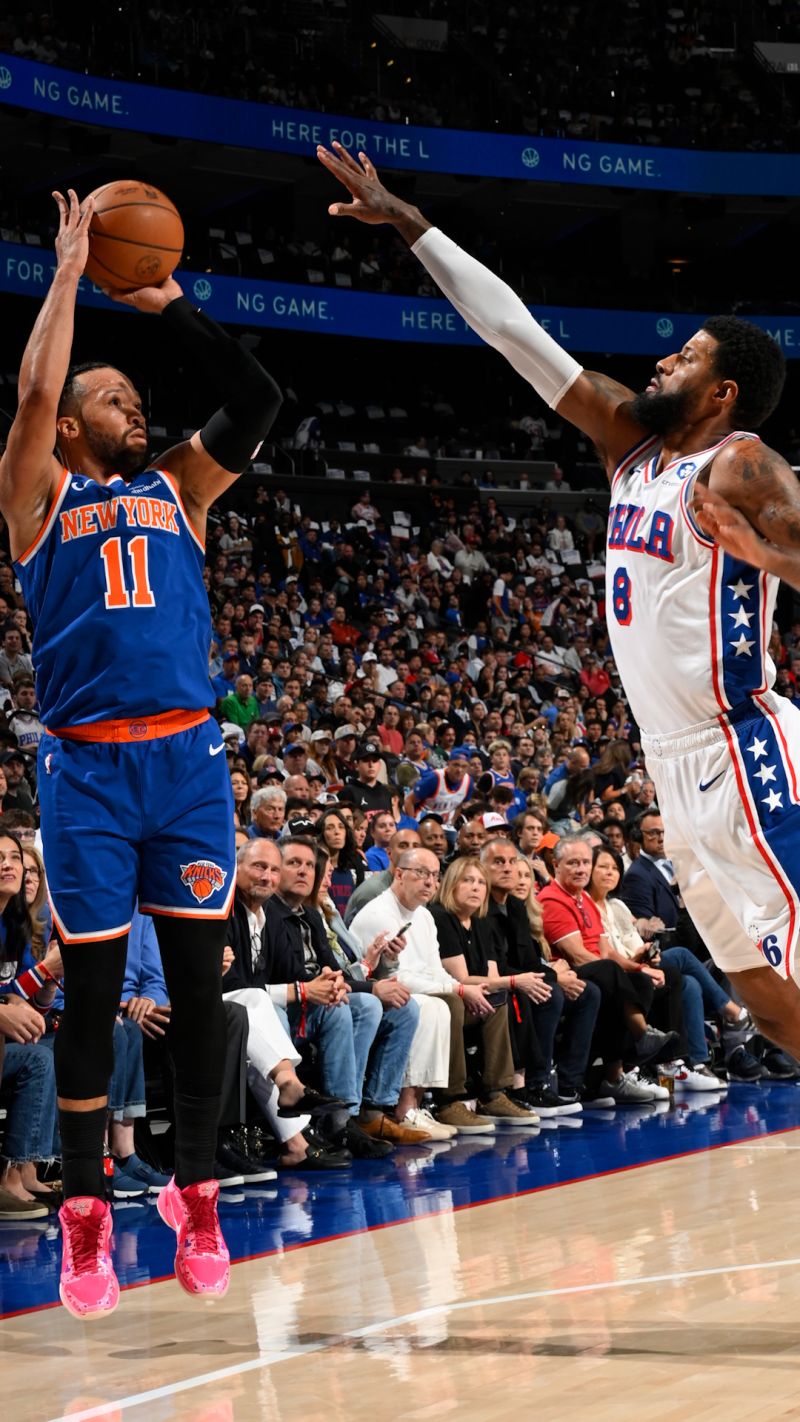 Knicks fans take over Philadelphia | CNN
