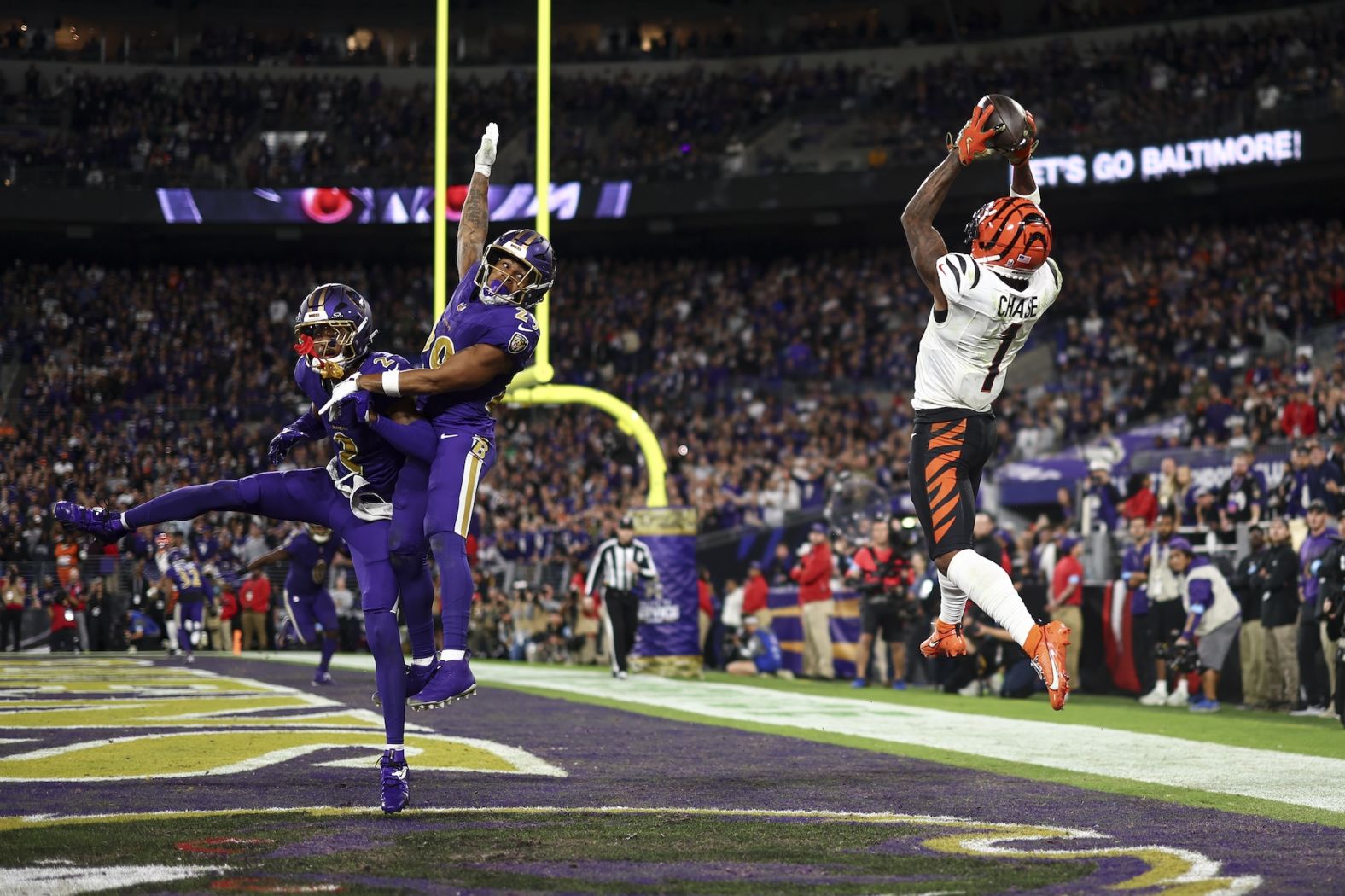 Cincinnati Bengals wide receiver Ja'Marr Chase hauls in a fourth-quarter touchdown, his third of the night, during the team's <a href="index.php?page=&url=https%3A%2F%2Fbleacherreport.com%2Farticles%2F10142638-lamar-jackson-dazzles-nfl-fans-as-ravens-rally-for-win-vs-joe-burrow-chase-bengals" target="_blank">35-34 loss to the Baltimore Ravens</a> on Thursday, November 7. Chase finished the game with 264 receiving yards. <a href="index.php?page=&url=https%3A%2F%2Fwww.cnn.com%2F2024%2F09%2F09%2Fsport%2Fgallery%2Fnfl-2024-season%2Findex.html">See the best photos from the 2024 NFL season</a>.