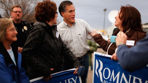Mitt Romney does some last-minute campaigning in Le Mars, Iowa, just days before the Iowa caucuses.