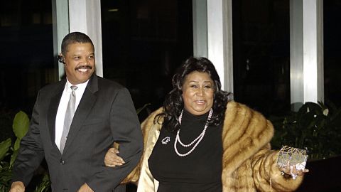 Aretha Franklin and William Wilkerson arrive at a dinner for Kennedy Center honorees in Washington in December 2006. 