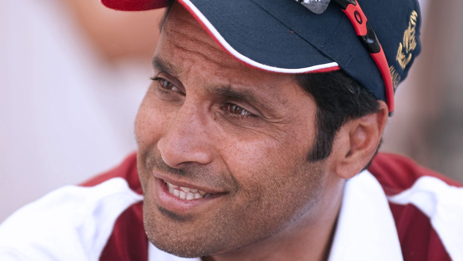 Defending champion Nasser Al-Attiyah has been forced to pull out of the 2012 Dakar Rally with car trouble.