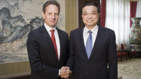 U.S. Treasury Secretary Timothy Geithner meets with Chinese Vice Premier Li Keqiang on January 11, 2012 in Beijing, China.  