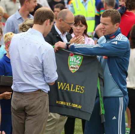 Sports memorabilia is another popular choice -- Prince William was presented with a personalized cricket top, handed over by Australian cricketer Peter Siddle during his visit to the country. 