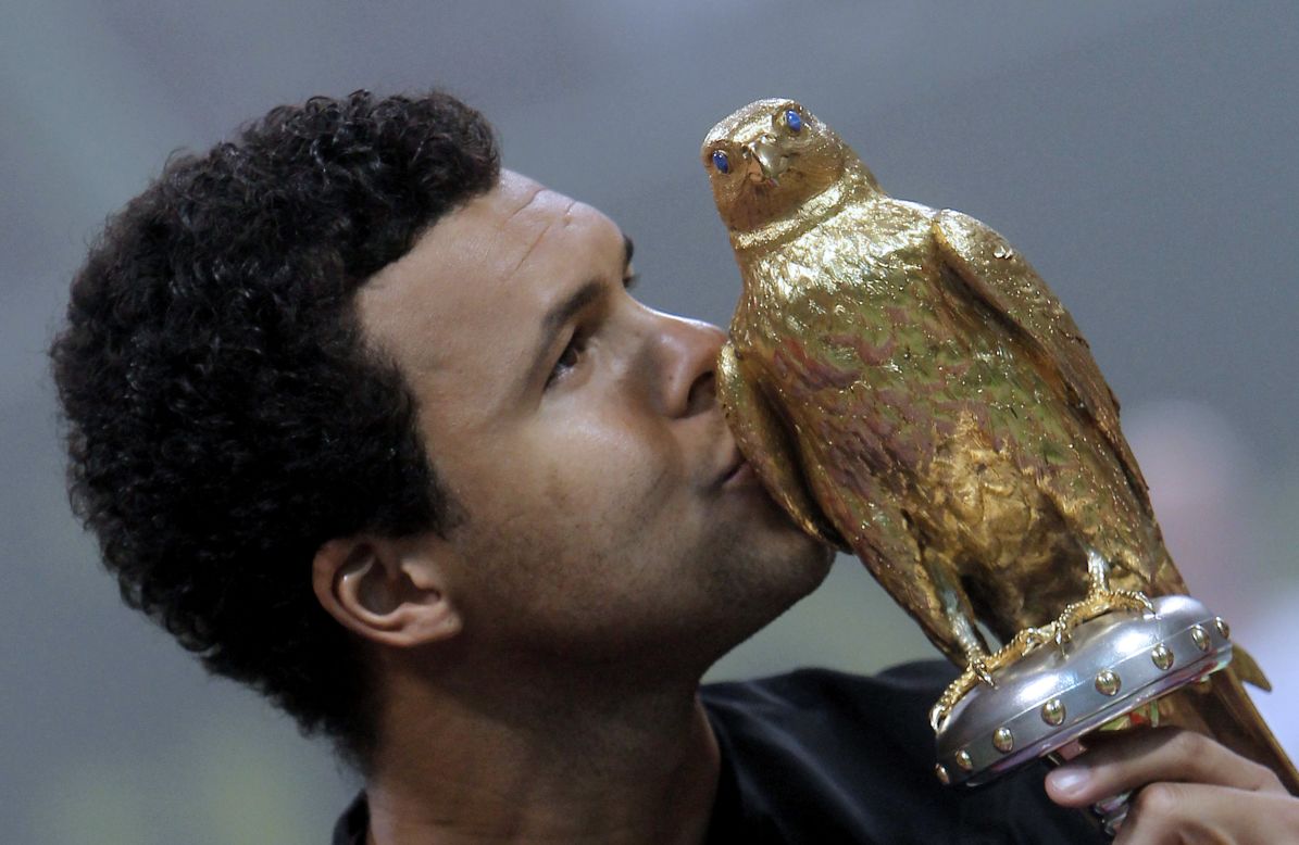 Jo-Wilfried Tsonga warmed up for the Melbourne grand slam in perfect fashion by winning the Qatar Open last week. Tsonga, who reached the Australian Open final in 2008, faces Uzbekistan's Denis Istomin ahead of a possible quarterfinal clash with Murray.