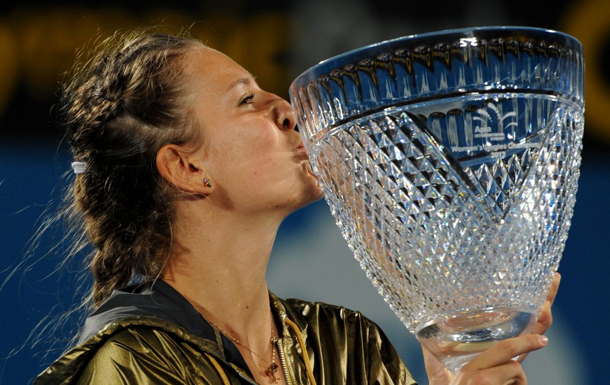 Victoria Azarenka is in fine form heading into the year's first grand slam after defeating China's Li Na to clinch the Sydney International title.The Belarusian's best grand slam showing is a semifinal appearance at Wimbledon in 2011. She begins her quest for a maiden major crown against Britain's Heather Watson.