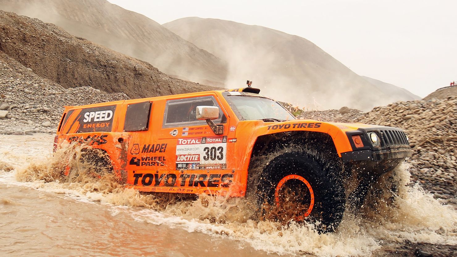 Robbie Gordon has made a big impression in his Hummer during this year's Dakar Rally.