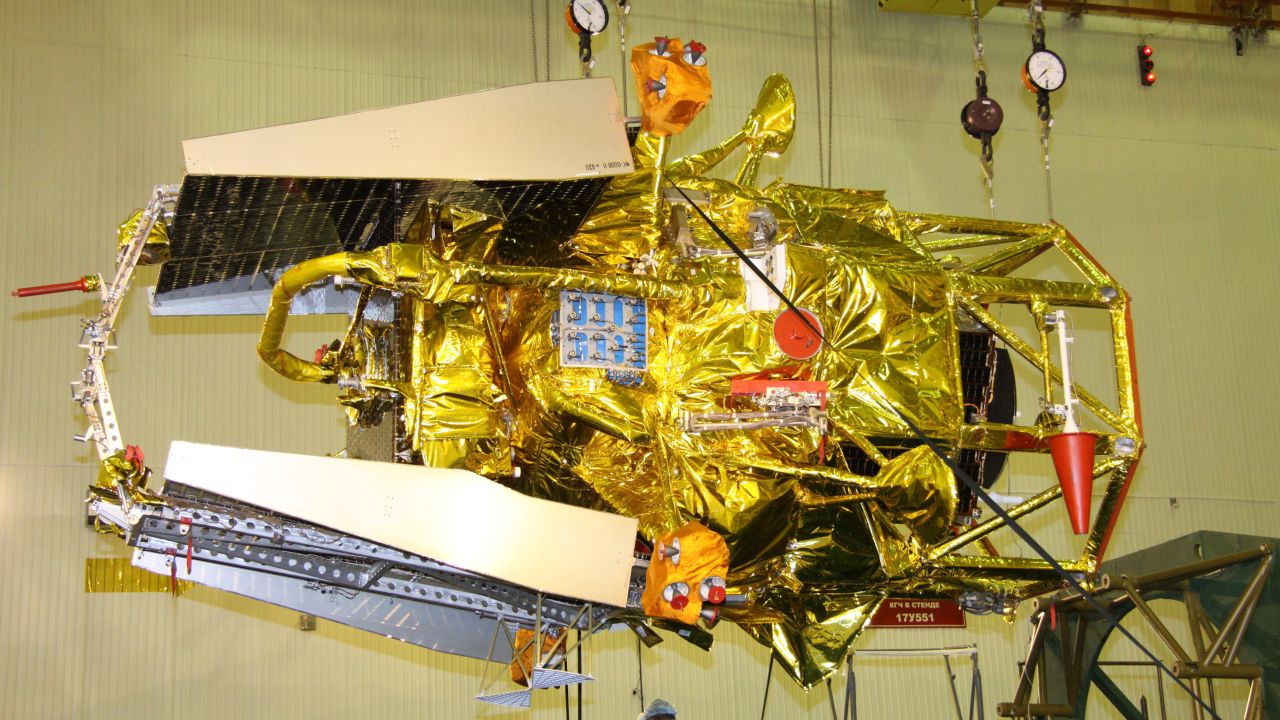 Russian Mars probe crashes into Pacific CNN