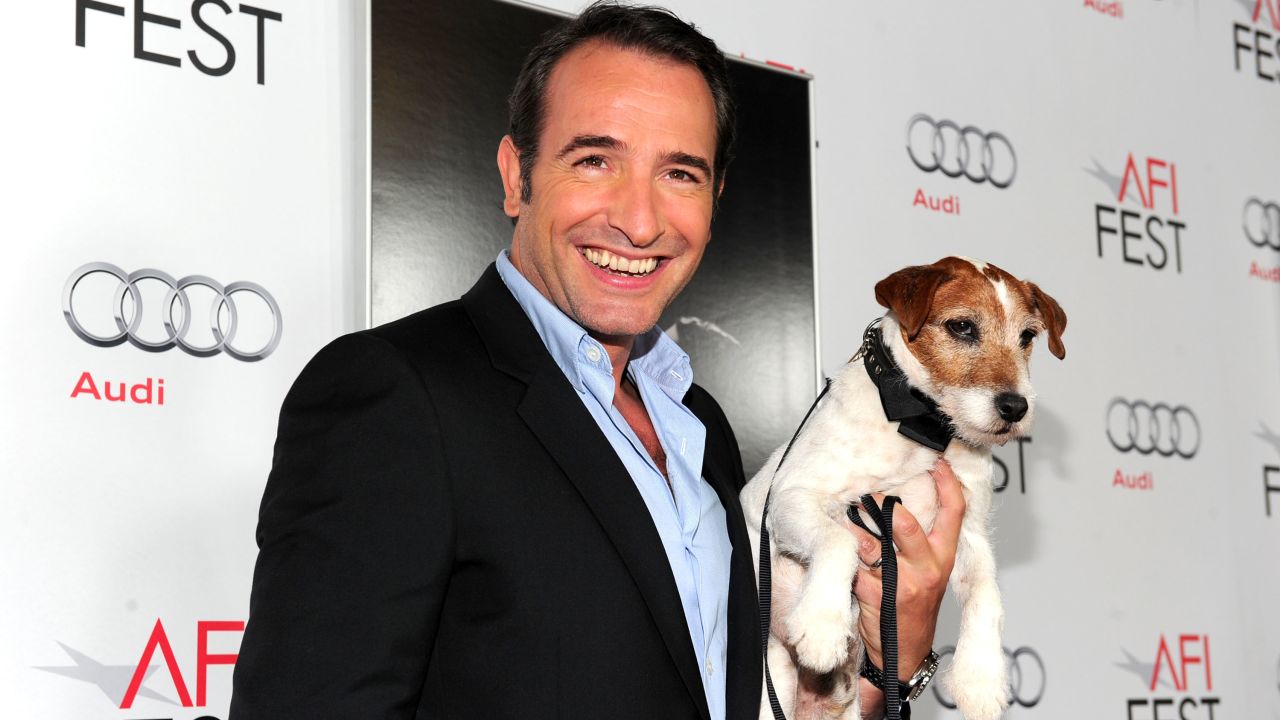 Actor Jean Dujardin and Uggie at the 2012 Golden Globes.