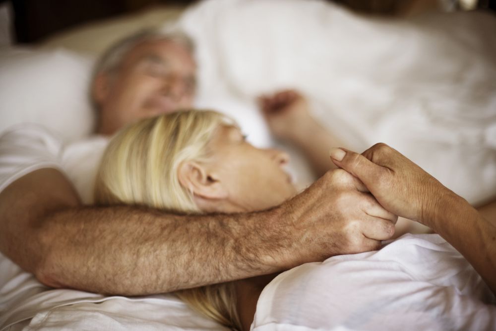 1000px x 667px - Great sex linked to heart disease for older men but not women | CNN