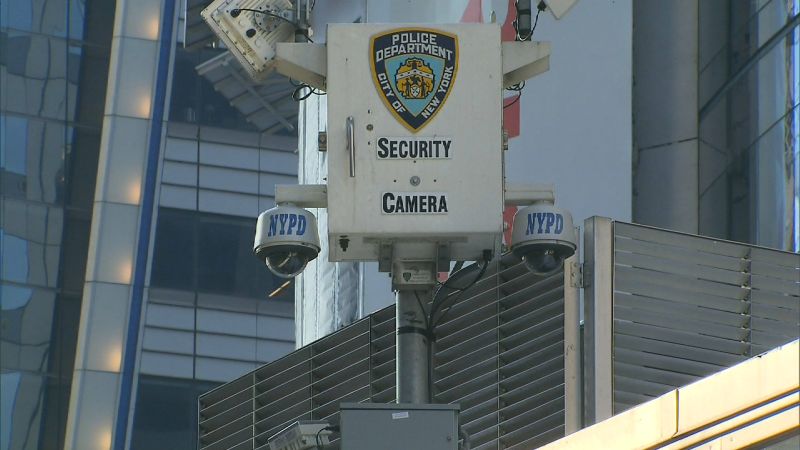 NYPD is developing a body scanning device that can see through clothes ...