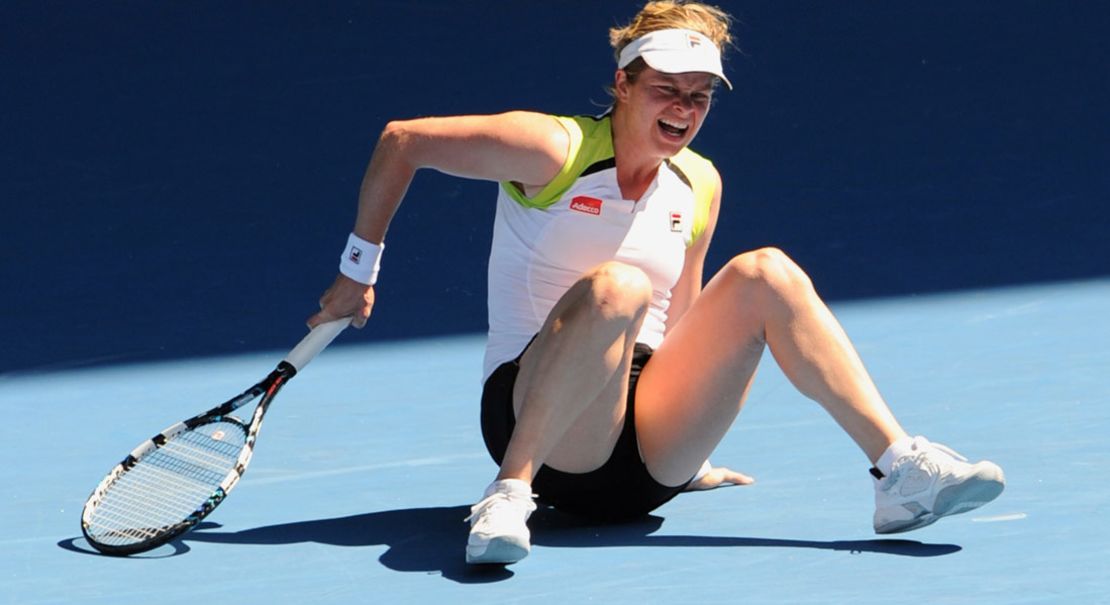 Kim Clijsters turned her ankle during her fourth round women's singles match against China's Li Na.