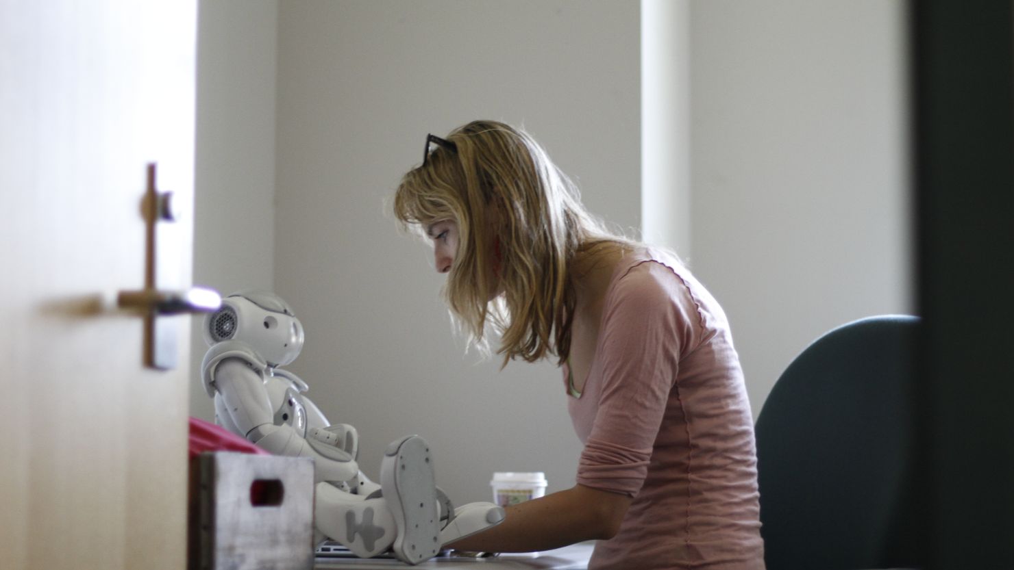Heather Knight, who specializes in social robotics, sees the robot Data as a way of investigating her area of study.