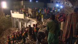 sayah.pakistan.building.collapse_00005826