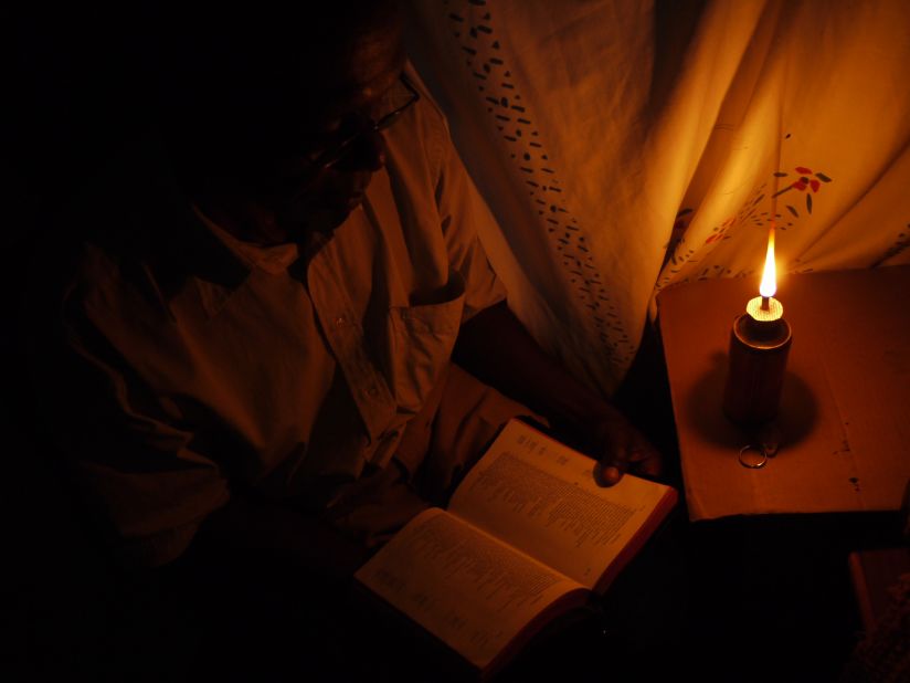IndiGo aims to replace Kerosene oil lamps, which can can have harmful health and environmental impacts, as the main source of light for rural communities in Africa.