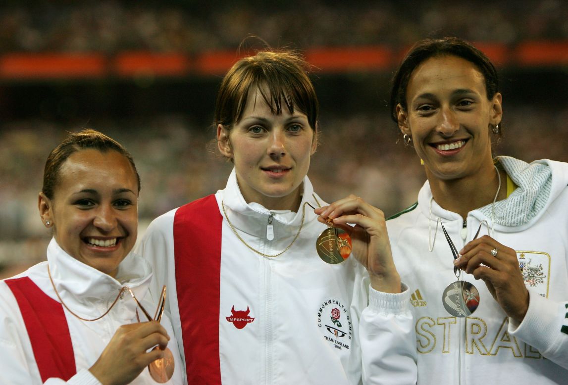 Ennis won her first senior medal at the 2006 Commonwealth Games held in Melbourne, claiming a bronze medal in the heptathlon. Compatriot Kelly Sotherton (center) took gold with Kylie Wheeler from Australia taking silver.