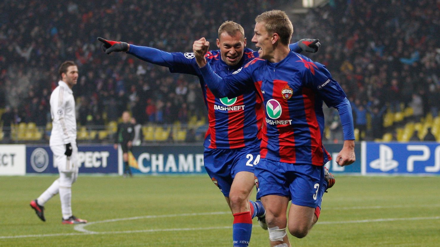 Pontus Wernbloom celebrates his last-gasp equalizer as CSKA Moscow drew 1-1 with Real Madrid.