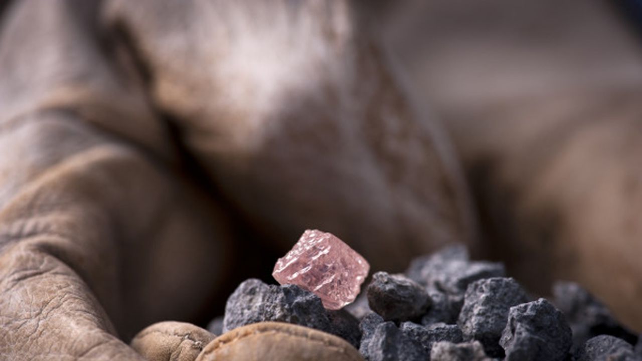 A 12.76-carat rough pink diamond was found in a West Australian mine, the largest ever found in the country.