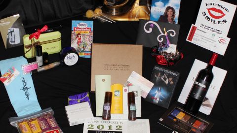 Top Oscar nominees and presenters get a customized kitchen mixer and 20 other items in a gift bag.