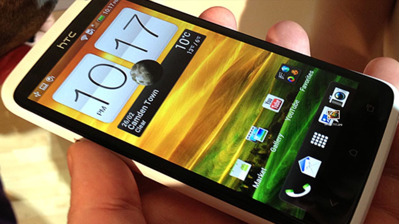 semester Vijftig Slepen HTC launches new HTC One line of smartphones | CNN Business